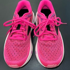 **Like New** Brooks Ghost Max